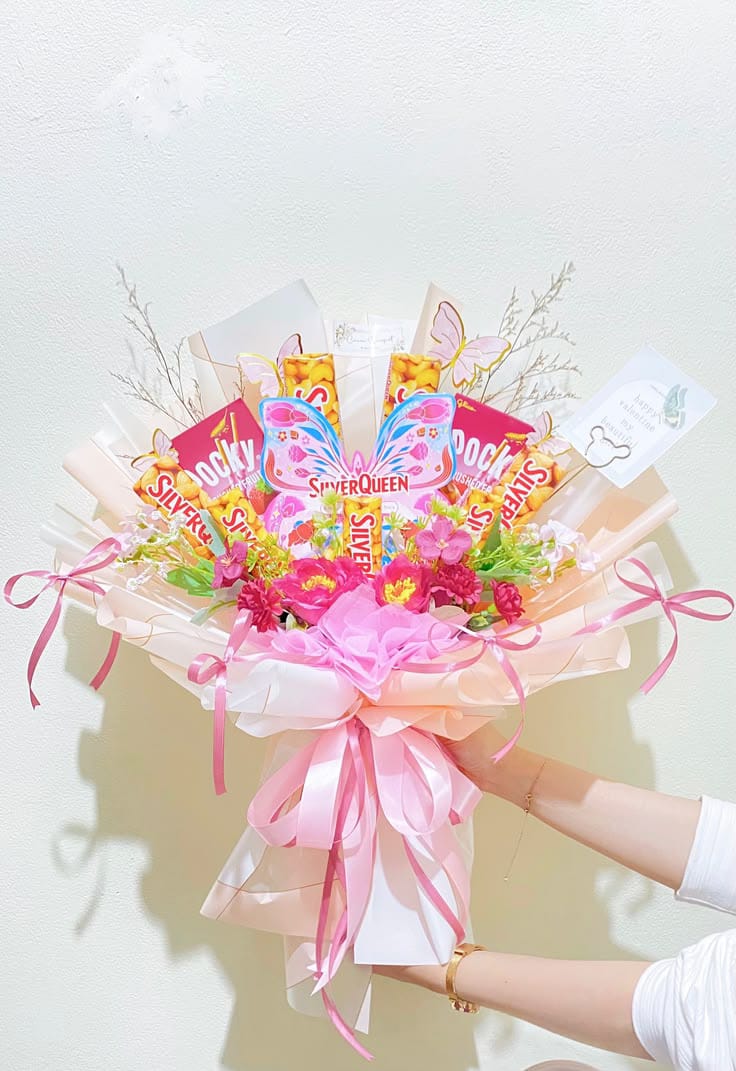 Mariposa Sweetheart Chocolate Bouquet