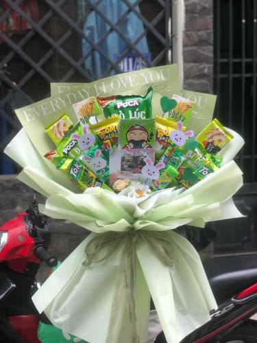 Evergreen Bunny Snack Bouquet